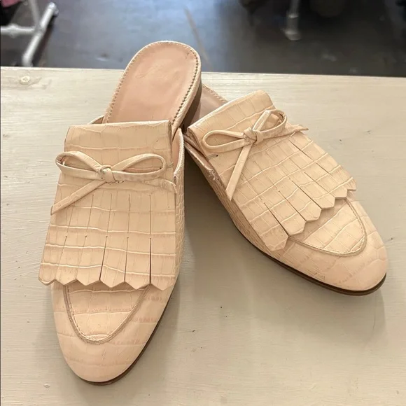 J. Crew Beige Embossed Leather Loafers Cream - Picture 2 of 5